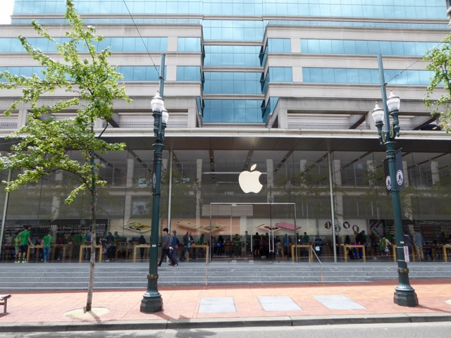 Portland Apple Store Portland Apple Store