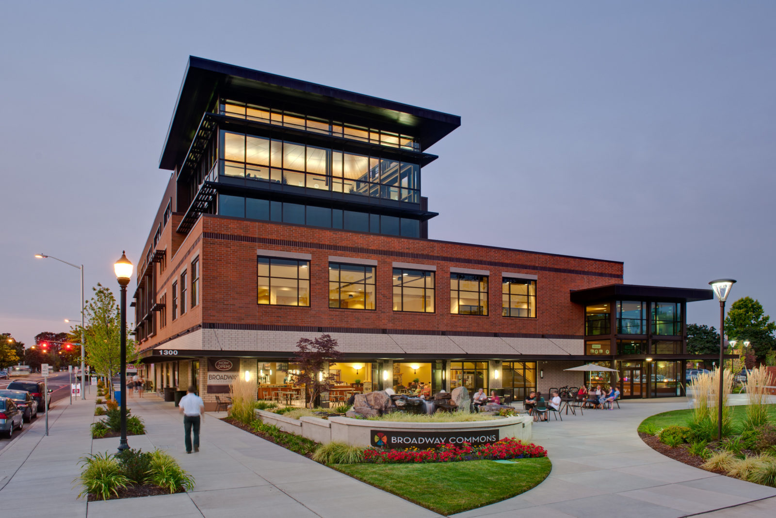 Broadway Commons Broadway Commons